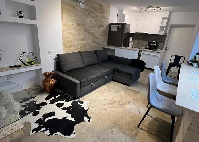 Luxus Cluj Airport Apartments