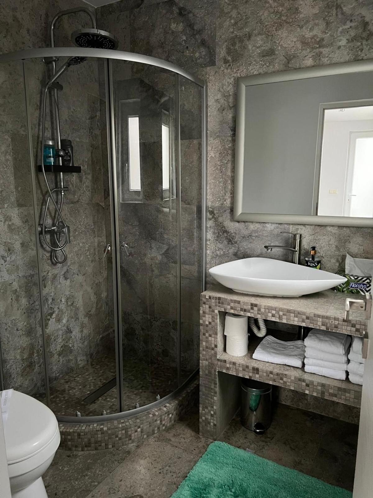 Apartment Luxus Airport *